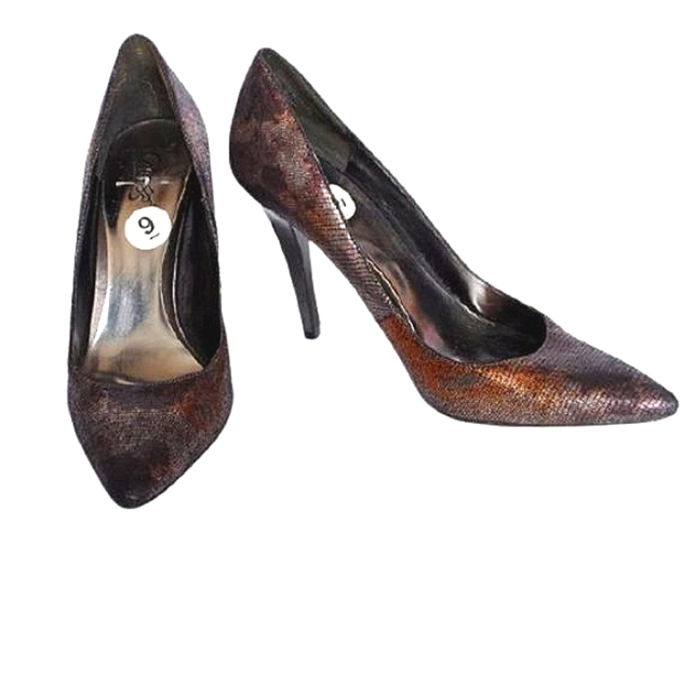 Carlos Santana "Outburst" Metallic Pump Style Heels- Sz. 9